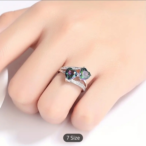 Hearts ring. Size 7. - Picture 5 of 9